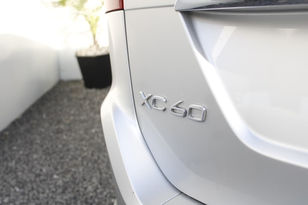 2018 VOLVO XC60, Silver, 105065Kms, Automatic, , Diesel, R289 995, Goodwood