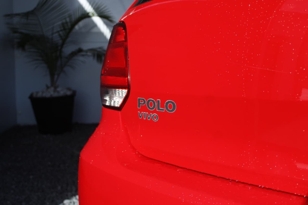 2018 VOLKSWAGEN POLO VIVO, Red, 112365Kms, Manual, , Petrol, R159 995, Goodwood