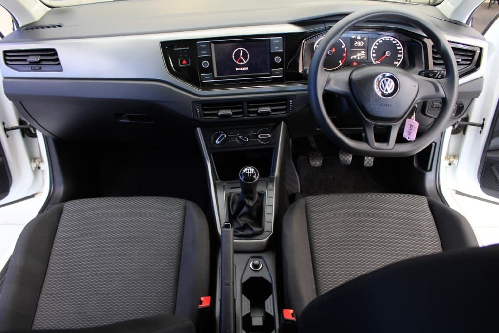 2020 VOLKSWAGEN POLO, White, 123336Kms, Manual, , Petrol, R189 900, Goodwood