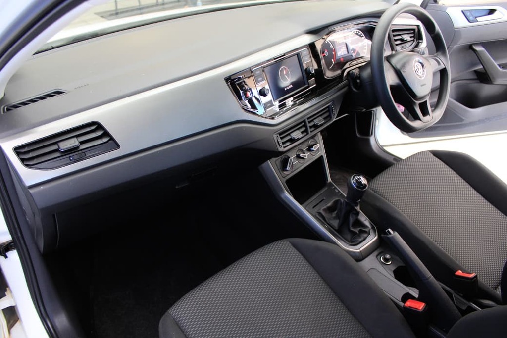 2020 VOLKSWAGEN POLO, White, 123336Kms, Manual, , Petrol, R189 900, Goodwood