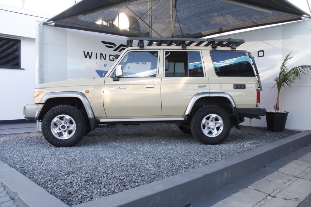 2016 TOYOTA LANDCRUISER 70 SERIE, Beige, 181342Kms, Manual, , Diesel, R699 995, Goodwood
