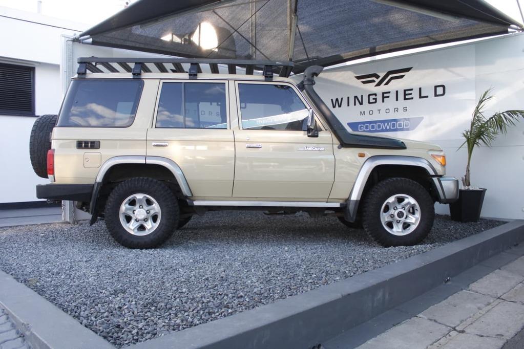 2016 TOYOTA LANDCRUISER 70 SERIE, Beige, 181342Kms, Manual, , Diesel, R699 995, Goodwood