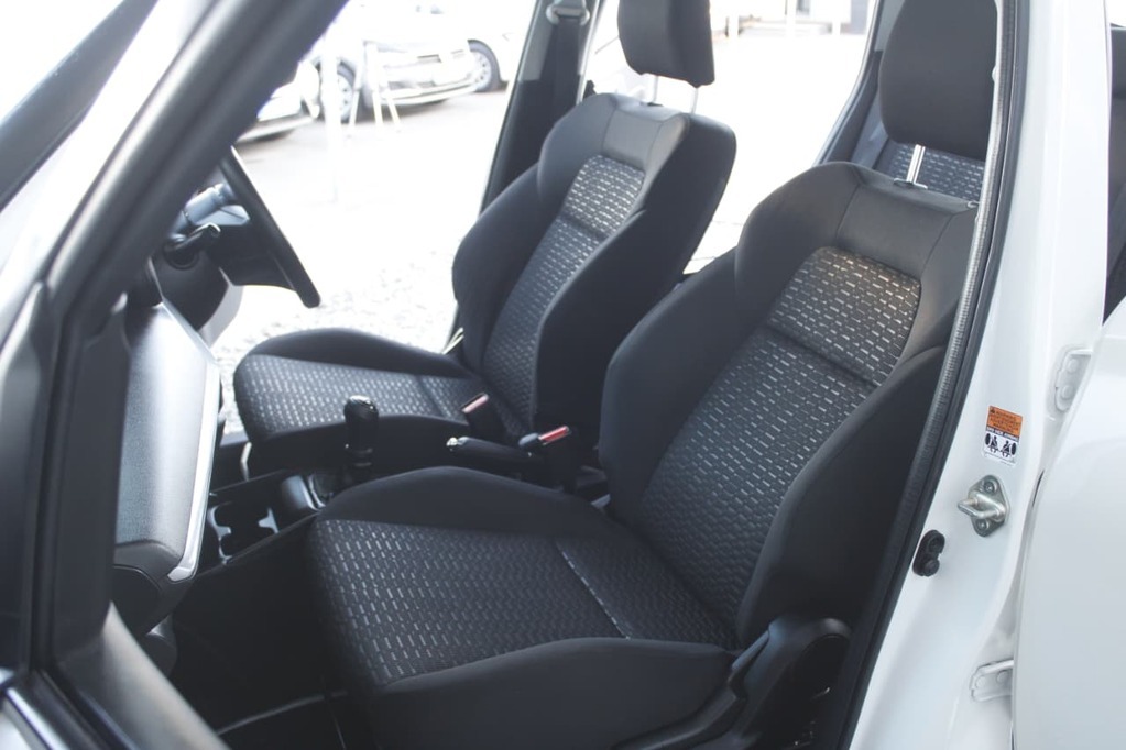 2025 SUZUKI SWIFT, White, 20588Kms, Manual, , Petrol, R209 995, Wingfield Motors Goodwood
