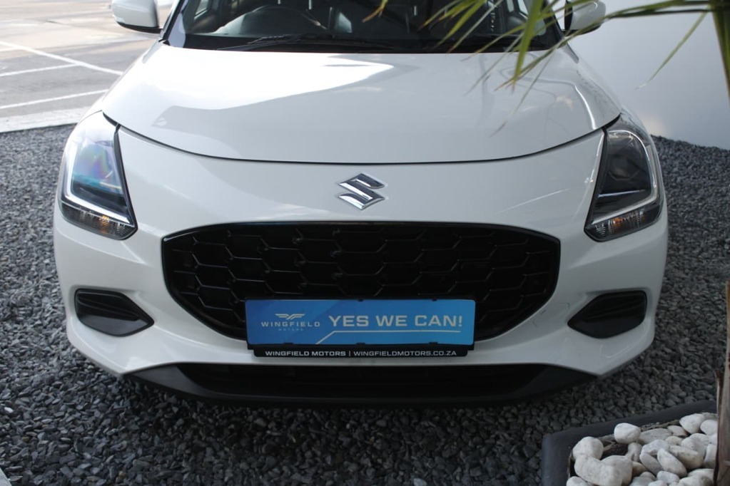 2025 SUZUKI SWIFT, White, 20588Kms, Manual, , Petrol, R209 995, Wingfield Motors Goodwood