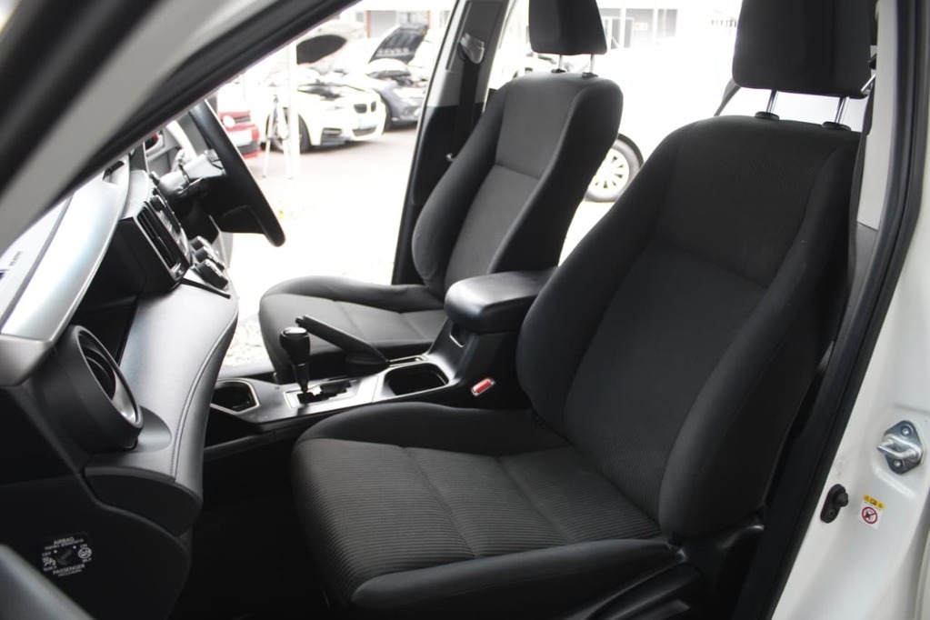 2017 TOYOTA RAV 4, White, 131194Kms, Automatic, SUV, Petrol, R279 995, Goodwood