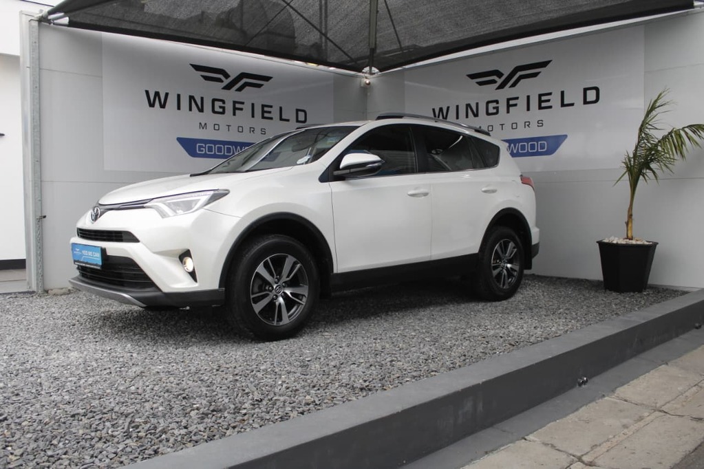 2017 TOYOTA RAV 4, White, 131194Kms, Automatic, SUV, Petrol, R279 995, Goodwood