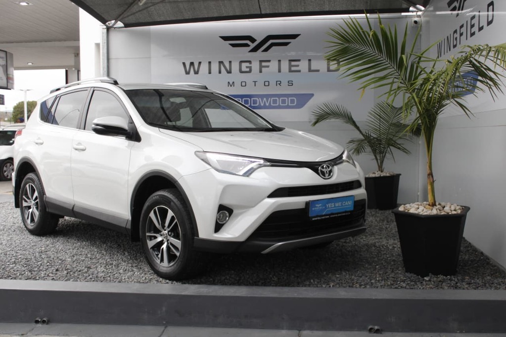 2017 TOYOTA RAV 4, White, 131194Kms, Automatic, SUV, Petrol, R279 995, Goodwood