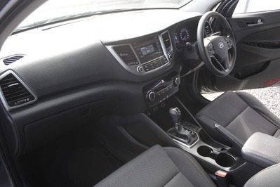 2017 HYUNDAI TUCSON, Grey, 122525Kms, Automatic, SUV, Petrol, R209 995, Wingfield Motors Goodwood