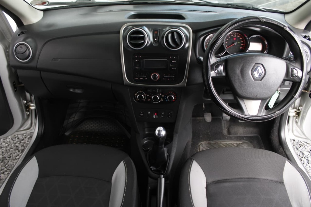 2015 RENAULT SANDERO, Silver, 132712Kms, Manual, Hatchback, Petrol, R105 995, Goodwood