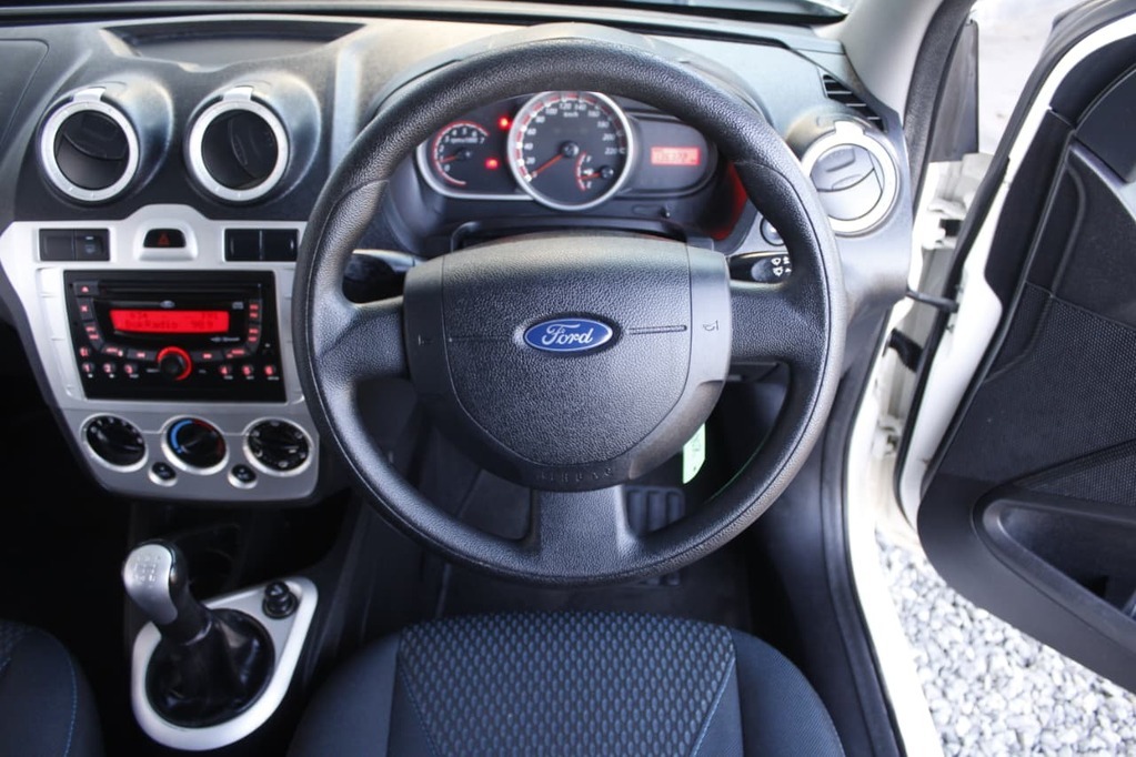2015 FORD FIGO, White, 136240Kms, Manual, Hatchback, Petrol, R99 995, Wingfield Motors Goodwood