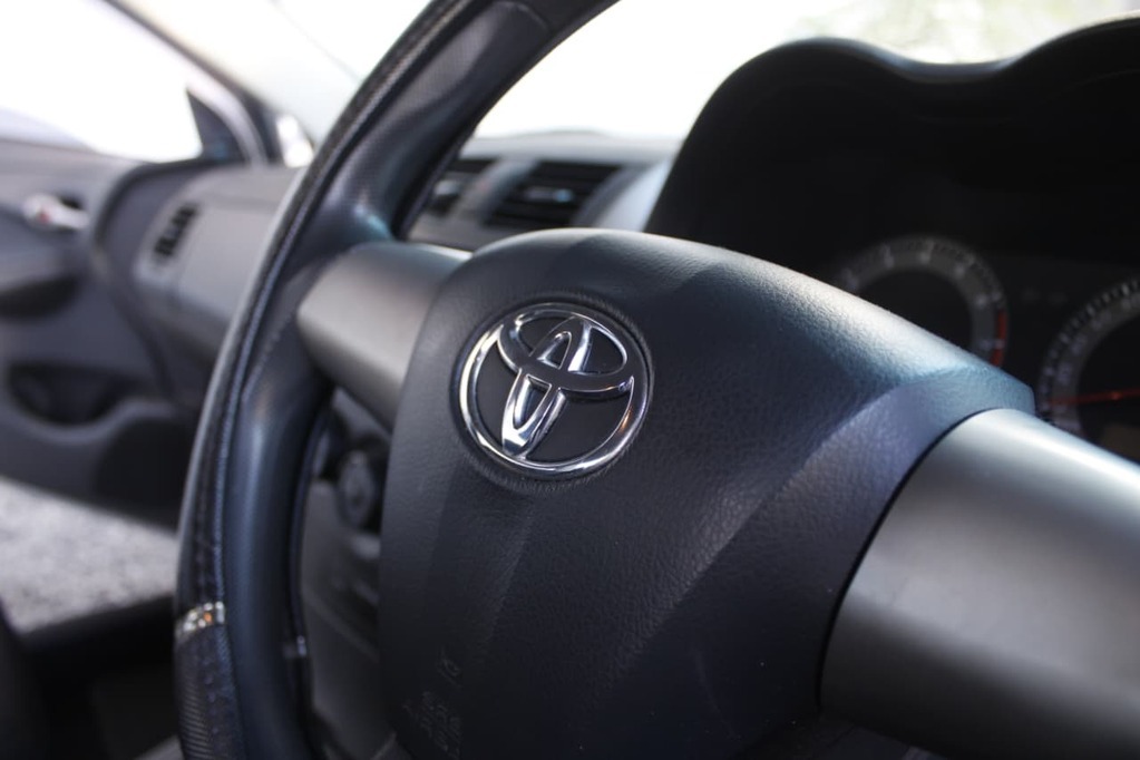 2019 TOYOTA COROLLA QUEST, Silver, 72584Kms, Automatic, Sedan, Petrol, R159 995, Goodwood