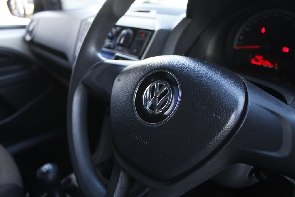 2017 VOLKSWAGEN UP, Silver, 157500Kms, Manual, Hatchback, Petrol, R114 995, Goodwood