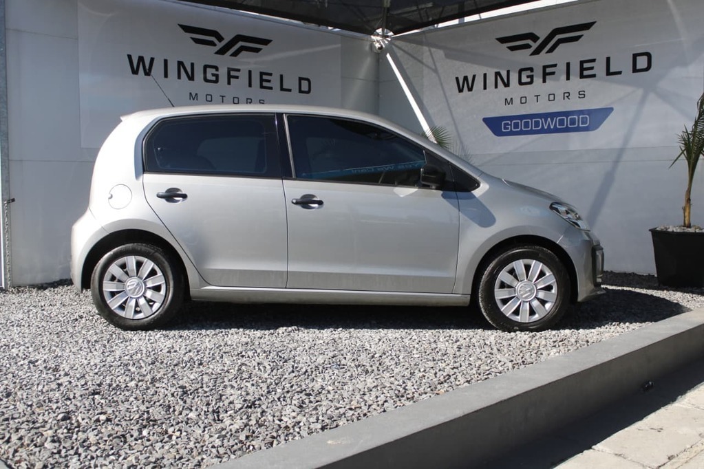 2017 VOLKSWAGEN UP, Silver, 157500Kms, Manual, Hatchback, Petrol, R114 995, Goodwood