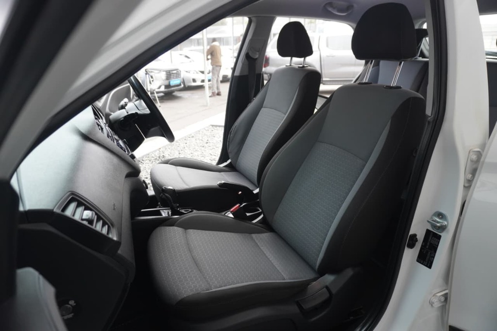 2016 HYUNDAI i20, White, 167000Kms, Automatic, Hatchback, Petrol, R144 995, Goodwood