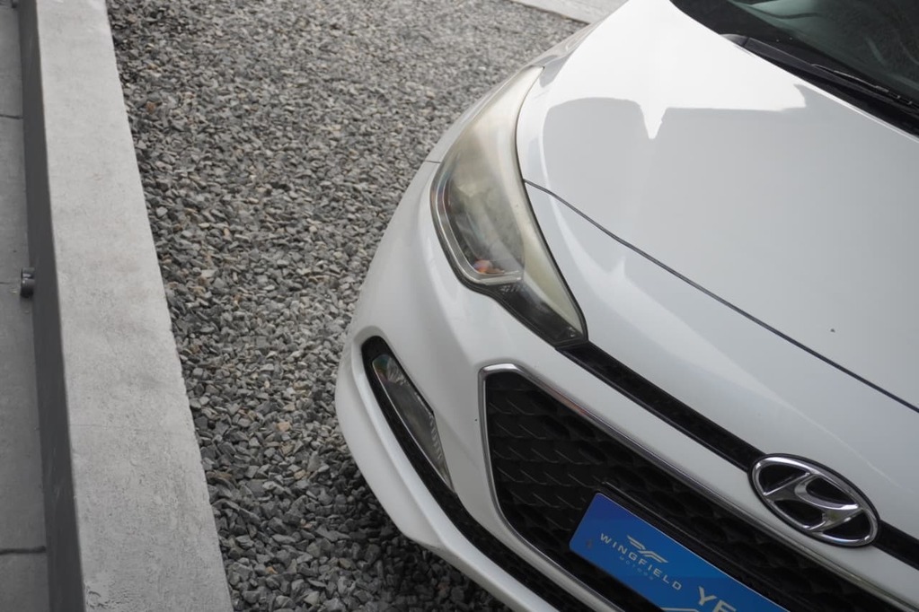 2016 HYUNDAI i20, White, 167000Kms, Automatic, Hatchback, Petrol, R144 995, Goodwood