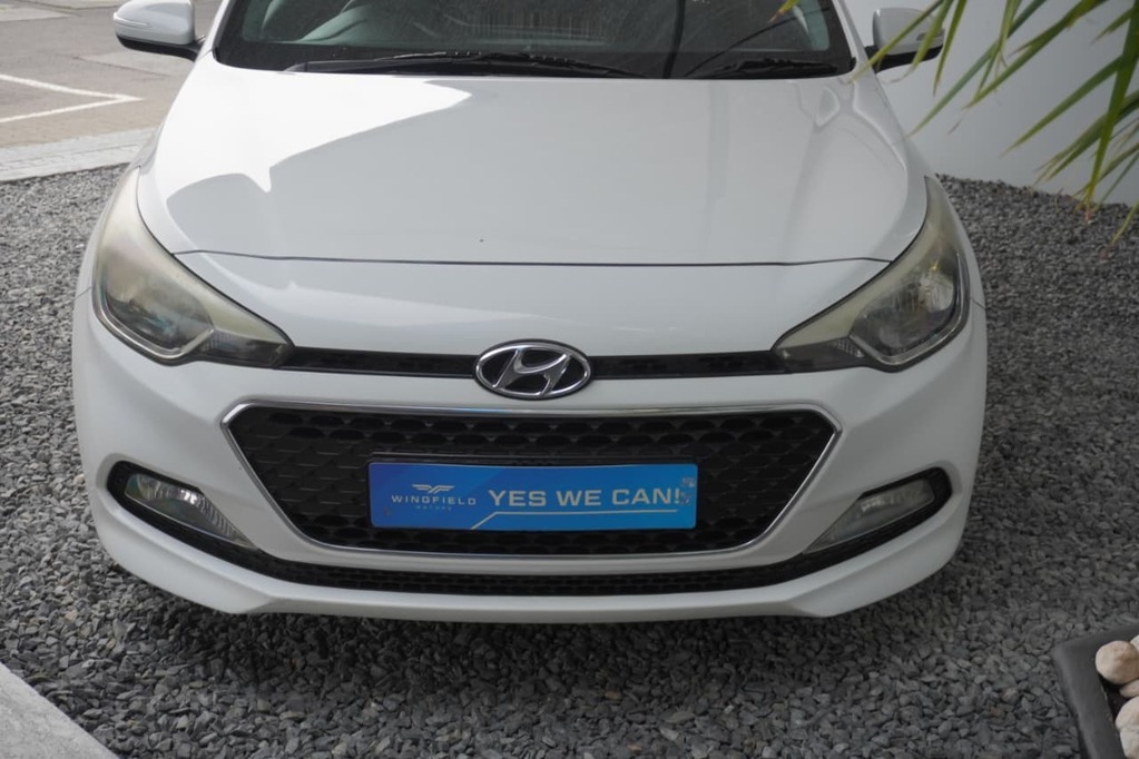 2016 HYUNDAI i20, White, 167000Kms, Automatic, Hatchback, Petrol, R144 995, Goodwood
