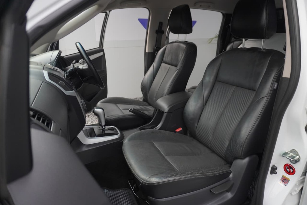 2019 ISUZU KB, White, 93683Kms, Automatic, Bakkie Double Cab, Diesel, R399 995, Goodwood