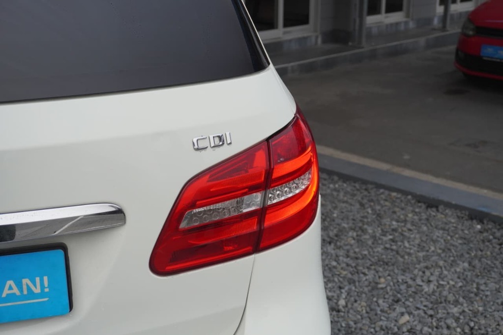 2014 MERCEDES-BENZ B CLASS, White, 157155Kms, Automatic, MPV, Diesel, R164 995, Goodwood
