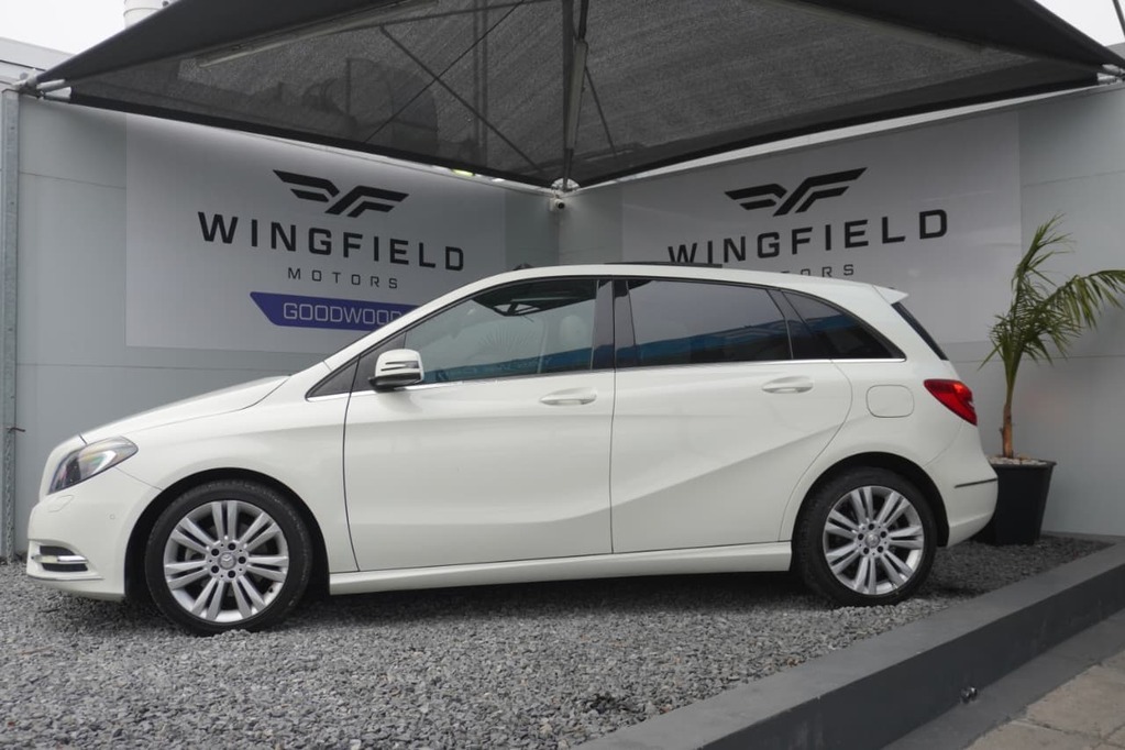 2014 MERCEDES-BENZ B CLASS, White, 157155Kms, Automatic, MPV, Diesel, R164 995, Goodwood