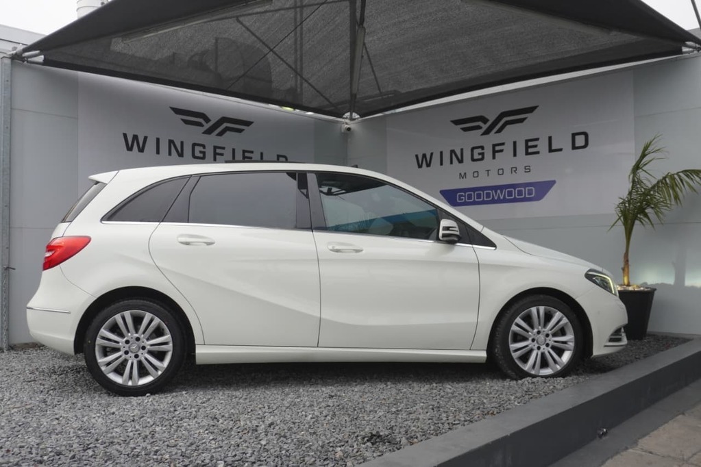 2014 MERCEDES-BENZ B CLASS, White, 157155Kms, Automatic, MPV, Diesel, R164 995, Goodwood