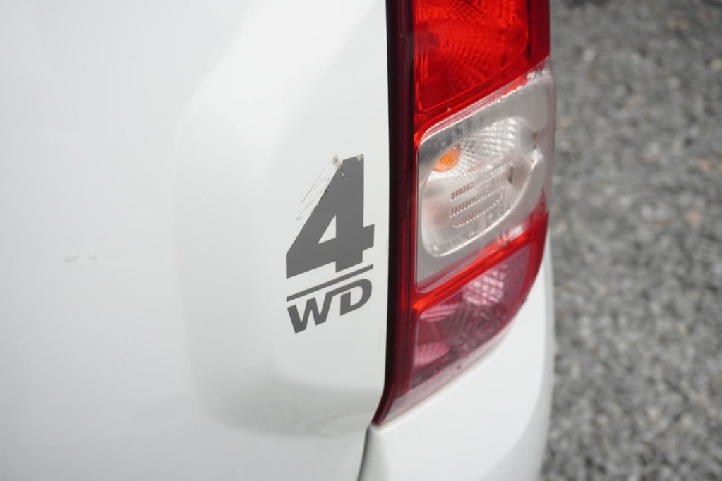 2018 RENAULT DUSTER, White, 119339Kms, Manual, , Diesel, R174 995, Goodwood