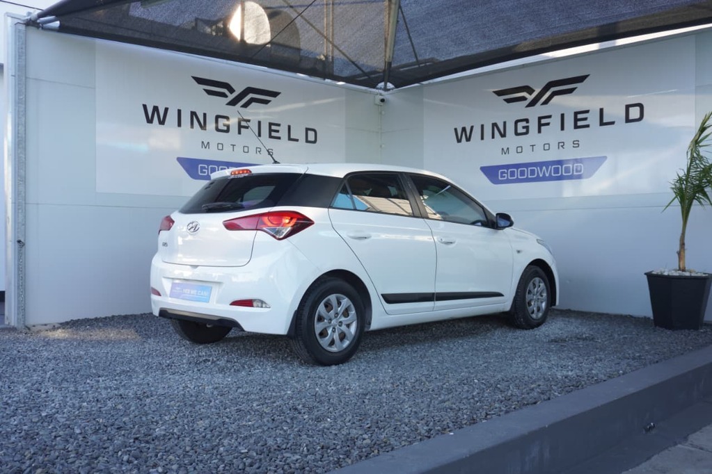 2016 HYUNDAI i20, White, 128139Kms, Manual, Hatchback, Petrol, R139 995, Goodwood