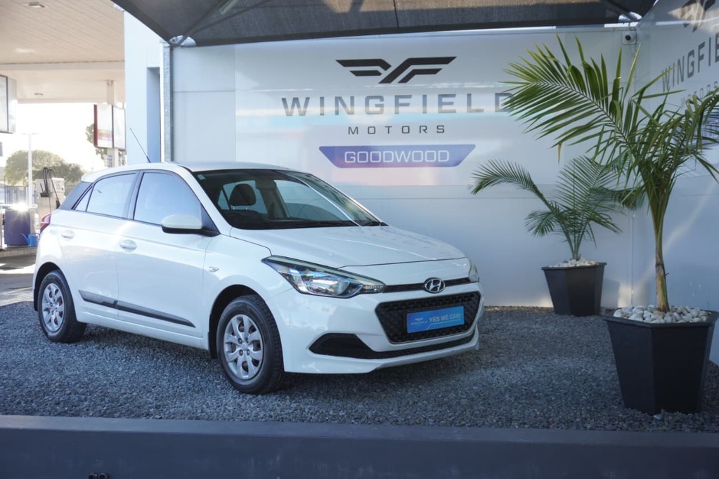 2016 HYUNDAI i20, White, 128139Kms, Manual, Hatchback, Petrol, R139 995, Goodwood