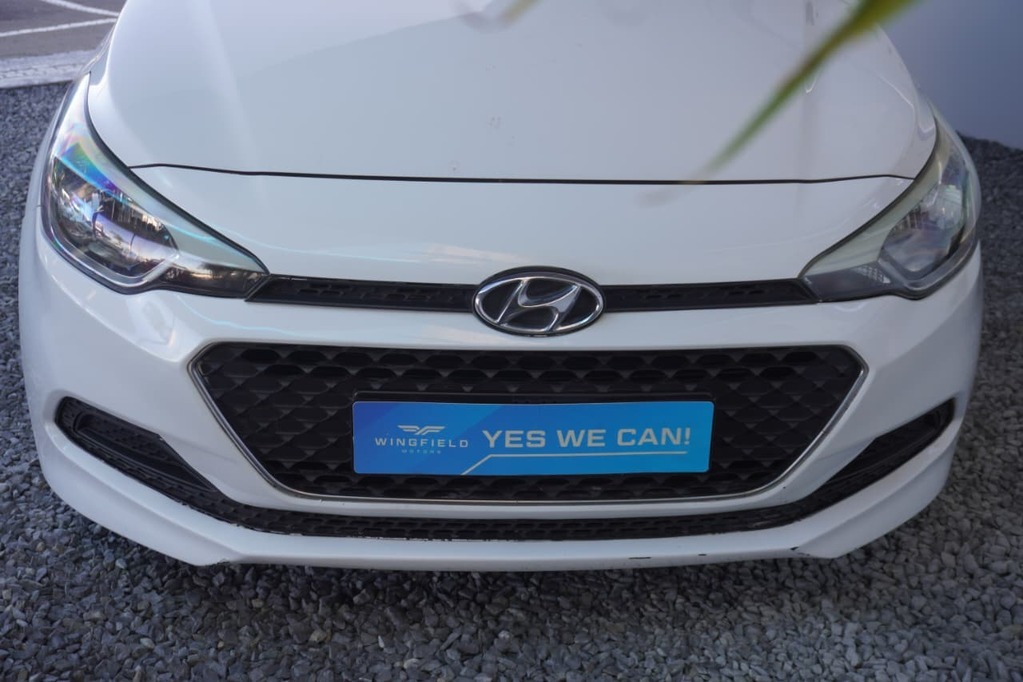 2016 HYUNDAI i20, White, 128139Kms, Manual, Hatchback, Petrol, R139 995, Goodwood