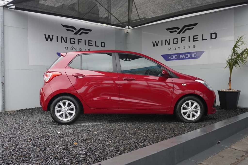2015 HYUNDAI i10, Red, 109987Kms, Manual, Hatchback, Petrol, R114 995, Goodwood