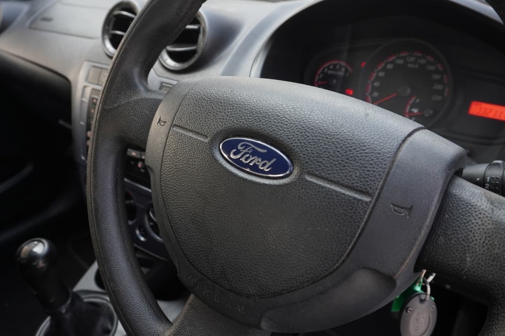 2013 FORD FIGO, White, 133123Kms, Manual, Hatchback, Petrol, R85 995, Goodwood