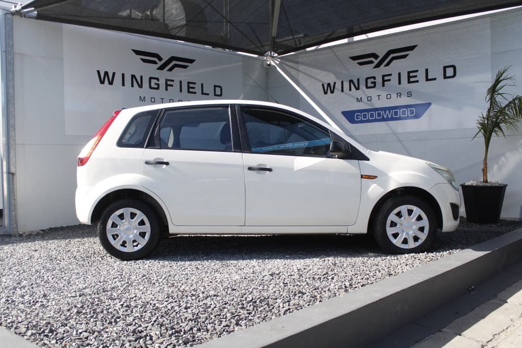 2013 FORD FIGO, White, 133123Kms, Manual, Hatchback, Petrol, R85 995, Goodwood