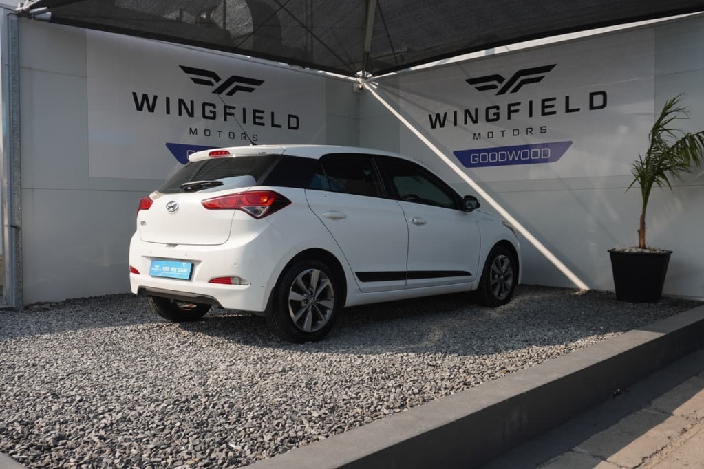 2015 HYUNDAI i20, White, 138000Kms, Manual, Hatchback, Petrol, R139 995, Goodwood