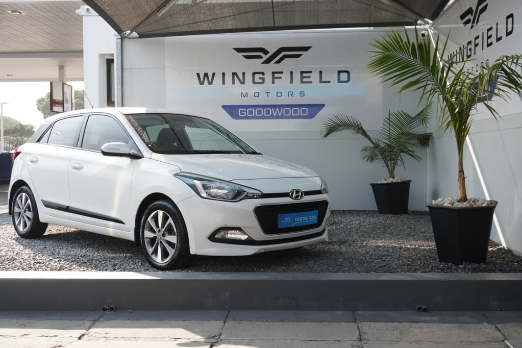 2015 HYUNDAI i20, White, 138000Kms, Manual, Hatchback, Petrol, R139 995, Goodwood