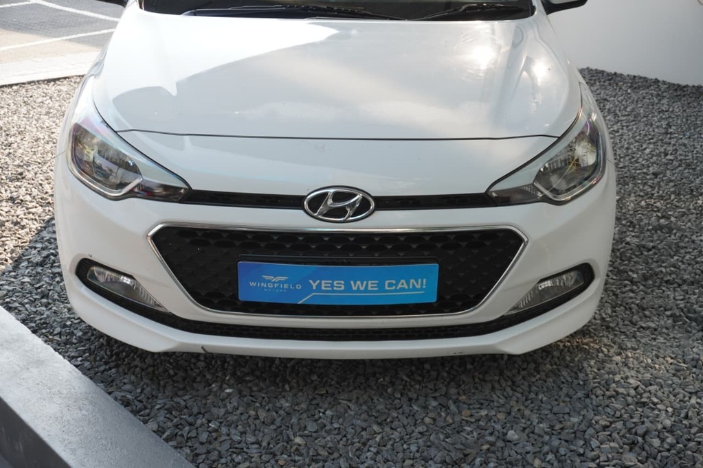 2015 HYUNDAI i20, White, 138000Kms, Manual, Hatchback, Petrol, R139 995, Goodwood