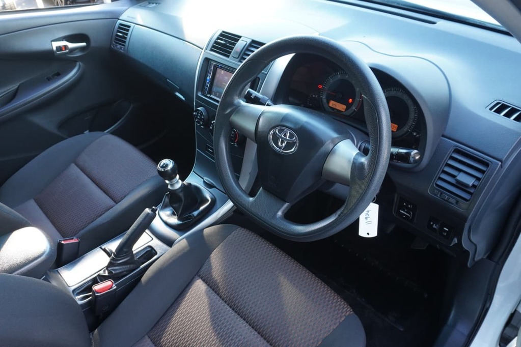 2019 TOYOTA COROLLA QUEST, White, 125000Kms, Manual, Sedan, Petrol, R159 995, Goodwood