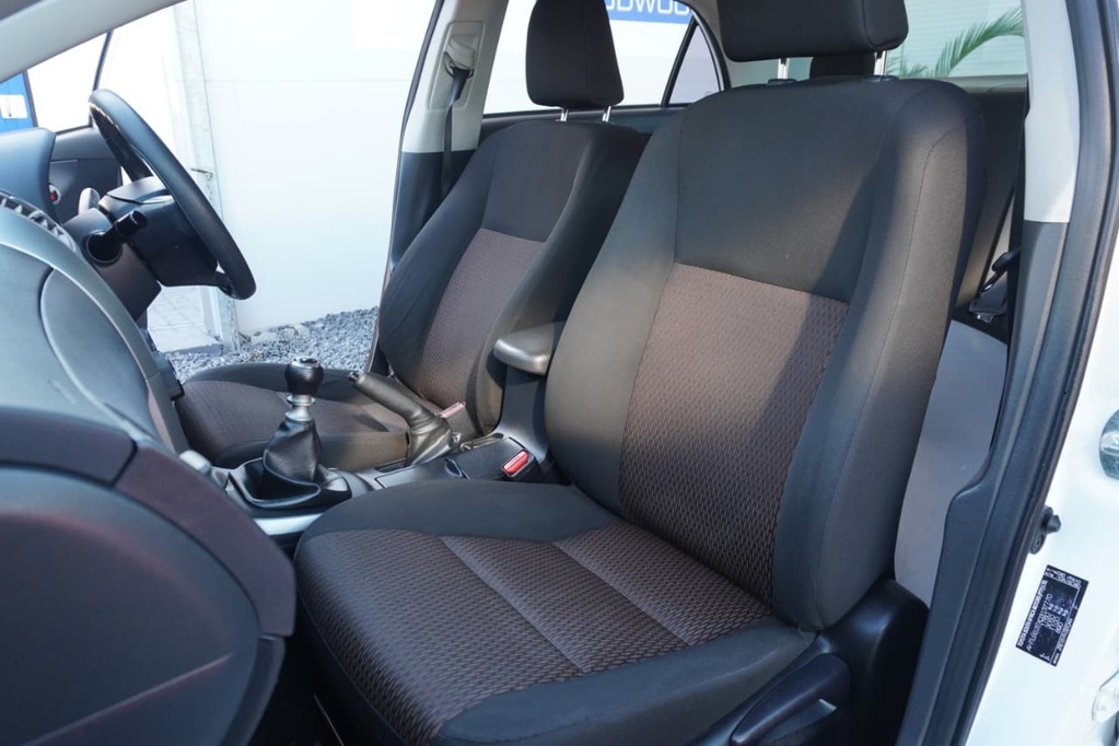 2019 TOYOTA COROLLA QUEST, White, 125000Kms, Manual, Sedan, Petrol, R159 995, Goodwood
