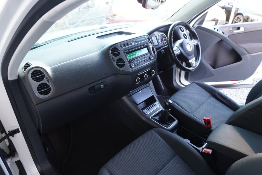 2012 VOLKSWAGEN TIGUAN, White, 195142Kms, Manual, SUV, Petrol, R129 995, Goodwood