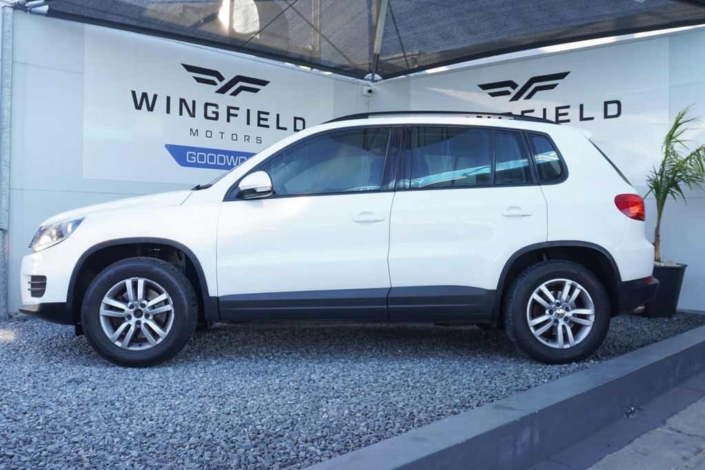 2012 VOLKSWAGEN TIGUAN, White, 195142Kms, Manual, SUV, Petrol, R129 995, Goodwood