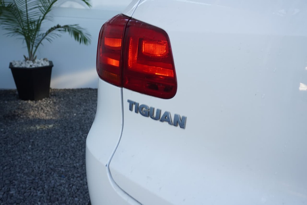 2012 VOLKSWAGEN TIGUAN, White, 195142Kms, Manual, SUV, Petrol, R129 995, Goodwood