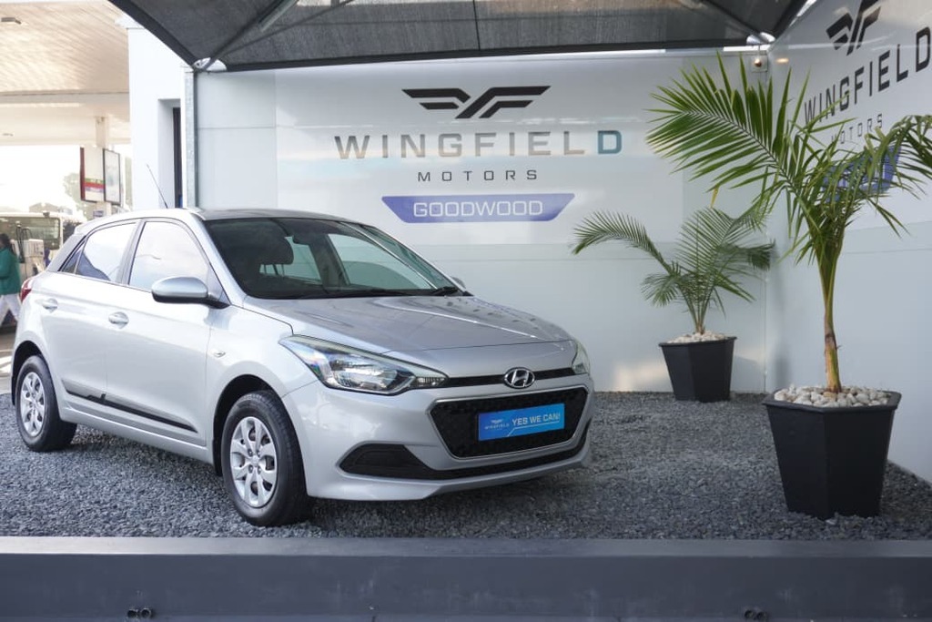 2016 HYUNDAI i20, Silver, 153310Kms, Manual, Hatchback, Petrol, R134 995, Goodwood