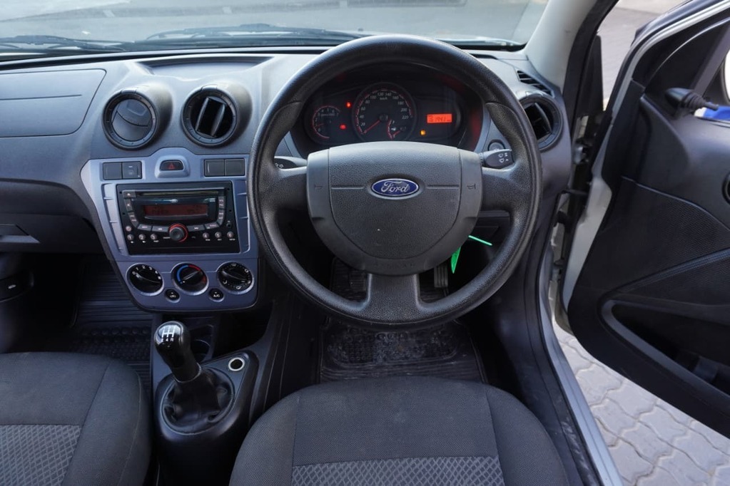 2013 FORD FIGO, Silver, 161233Kms, Manual, Hatchback, Petrol, R84 995, Goodwood