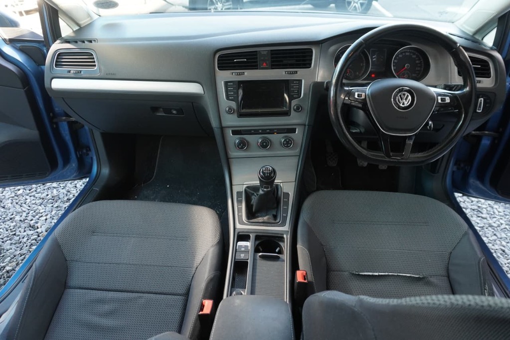 2015 VOLKSWAGEN GOLF 7, Blue, 175408Kms, Manual, Hatchback, Diesel, R169 995, Goodwood
