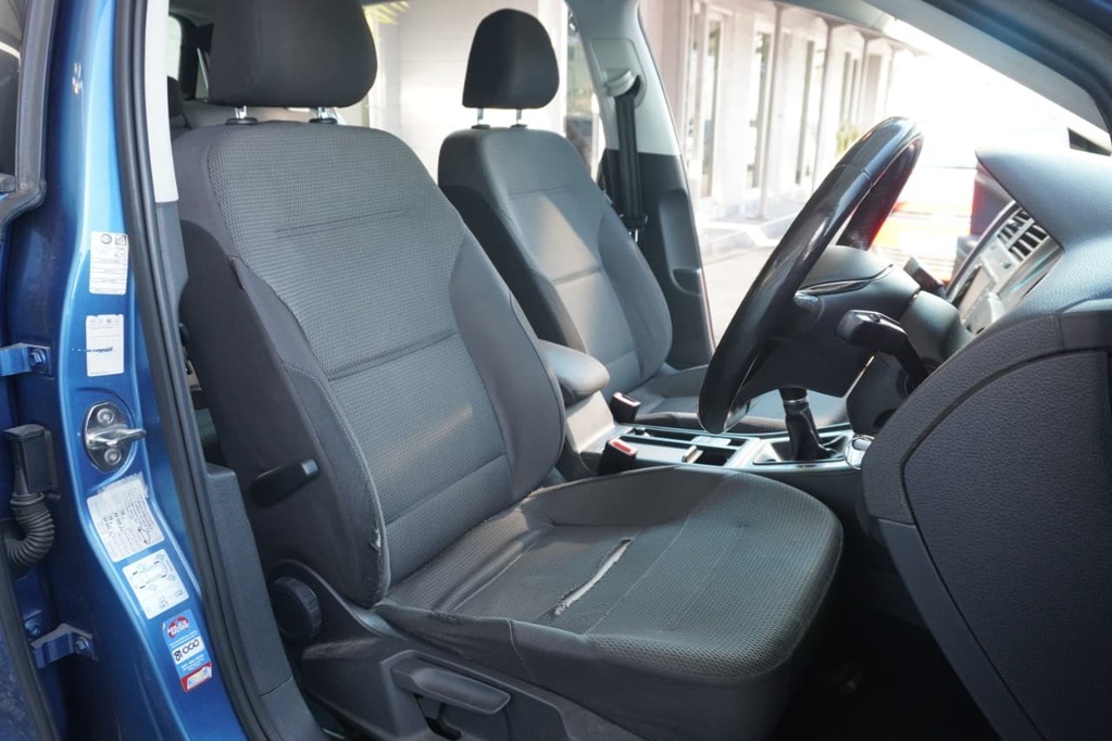 2015 VOLKSWAGEN GOLF 7, Blue, 175408Kms, Manual, Hatchback, Diesel, R169 995, Goodwood