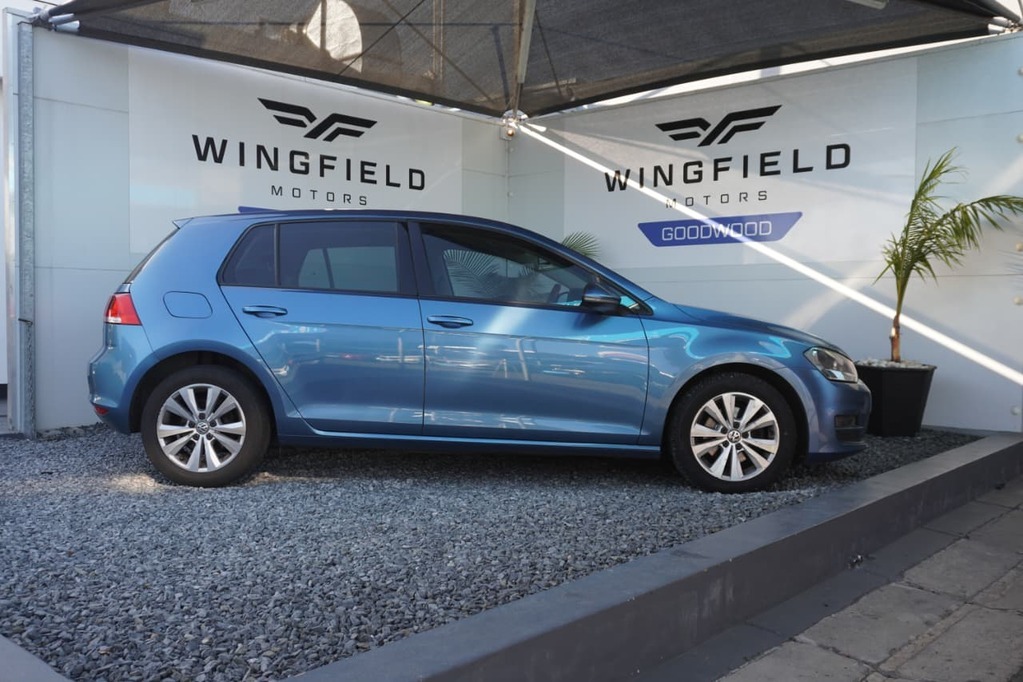 2015 VOLKSWAGEN GOLF 7, Blue, 175408Kms, Manual, Hatchback, Diesel, R169 995, Goodwood