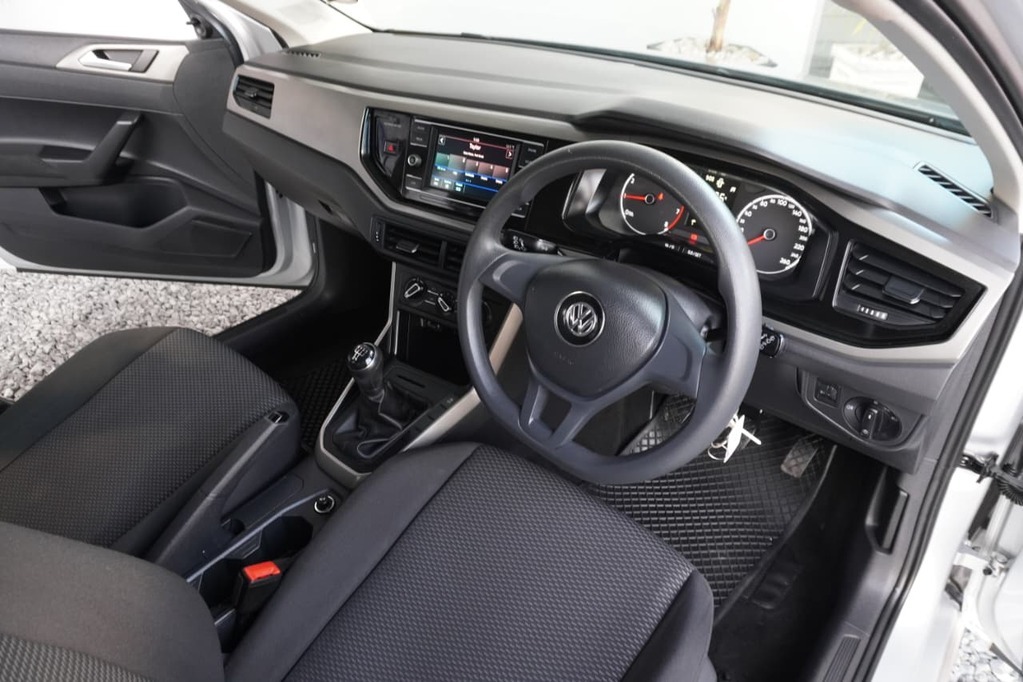 2020 VOLKSWAGEN POLO, Silver, 90904Kms, Manual, Hatchback, Petrol, R189 995, Goodwood