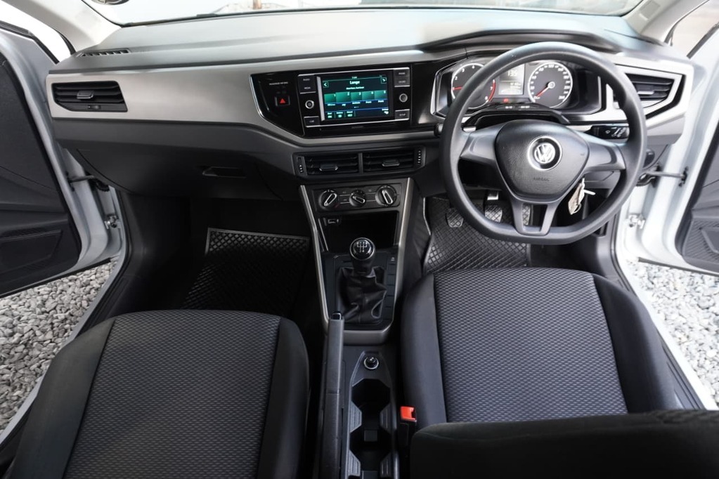 2020 VOLKSWAGEN POLO, Silver, 90904Kms, Manual, Hatchback, Petrol, R189 995, Goodwood