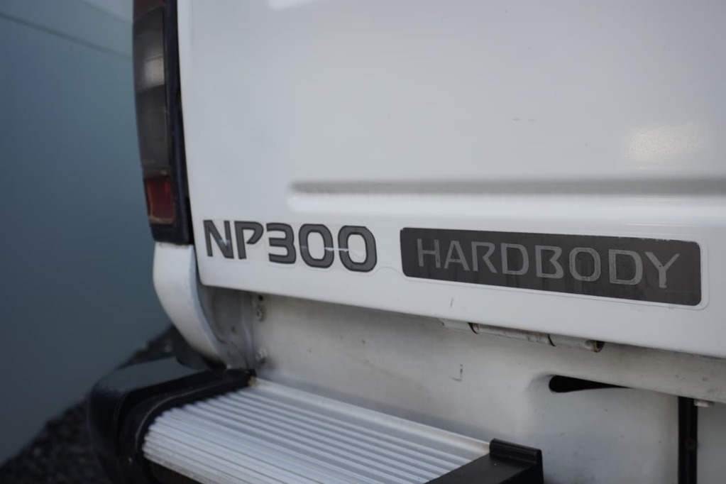 2013 NISSAN HARDBODY, White, 190850Kms, Manual, Bakkie Double Cab, Diesel, R129 995, Goodwood
