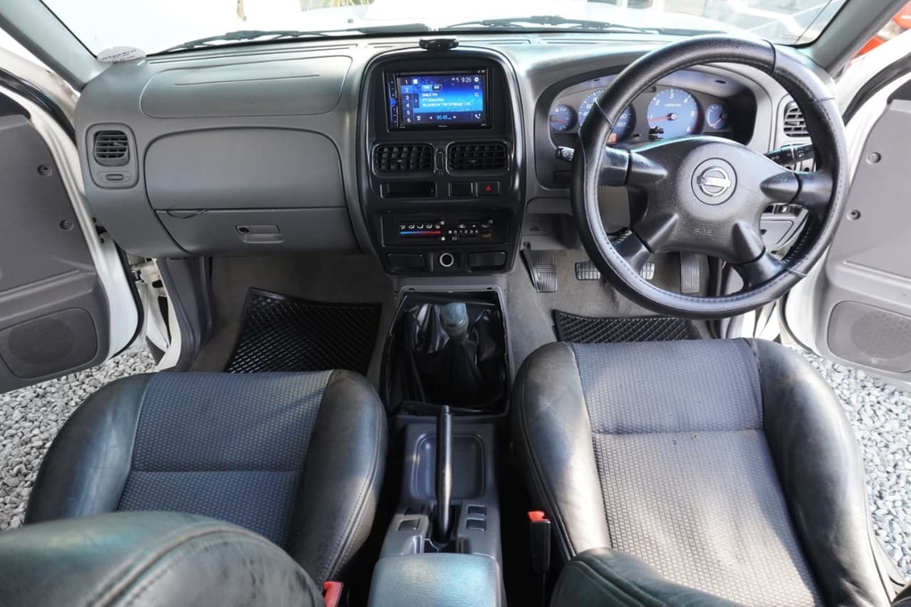 2013 NISSAN HARDBODY, White, 190850Kms, Manual, Bakkie Double Cab, Diesel, R129 995, Goodwood