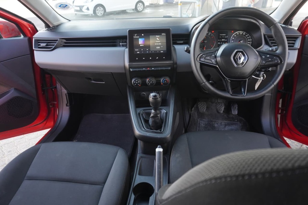 2022 RENAULT CLIO IV, Maroon, 101791Kms, Manual, Hatchback, Petrol, R189 995, Wingfield Motors Goodwood