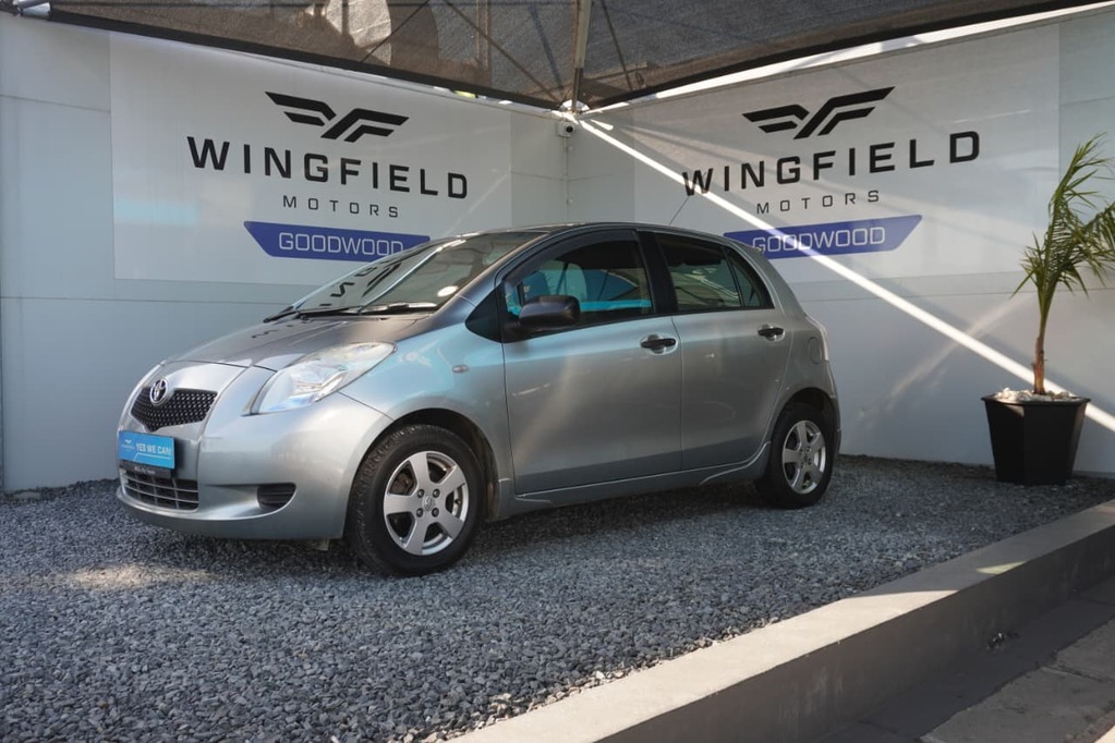 2006 TOYOTA YARIS, Silver, 165678Kms, Manual, Hatchback, Petrol, R89 995, Goodwood
